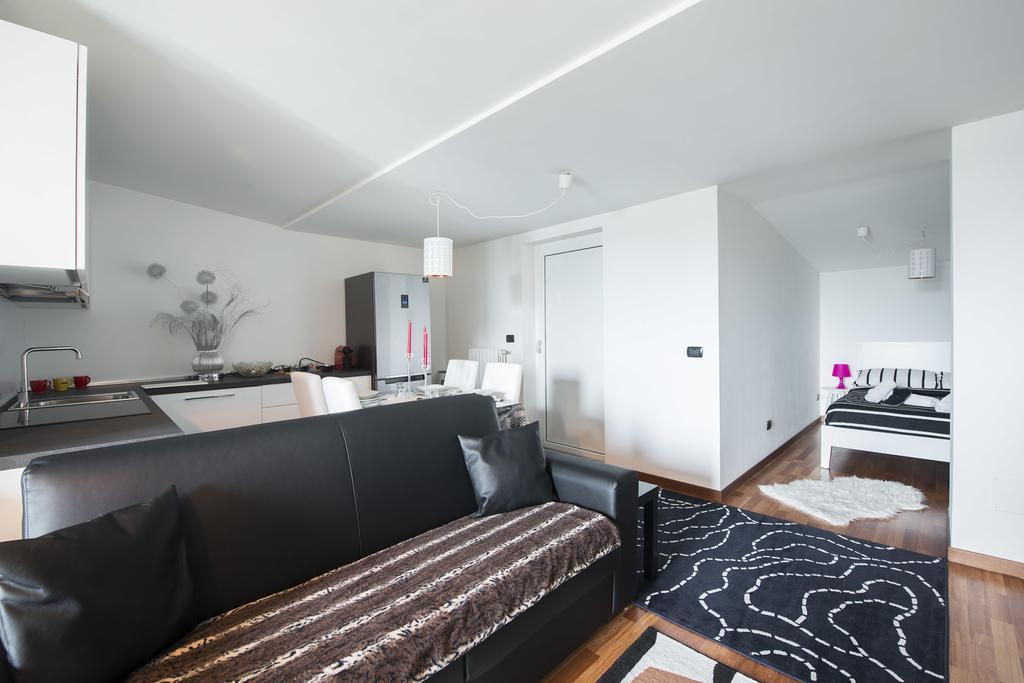 Apartamento New Luxury Attic Santa Giulia Expo Milán Exterior foto